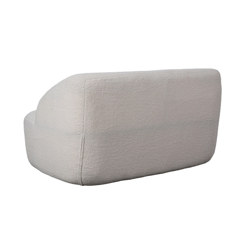 Canapé double arrondi en tissu imitation sherpa crème pour un look cosy Canapé double arrondi en tissu imitation sherpa crème pour un look cosy